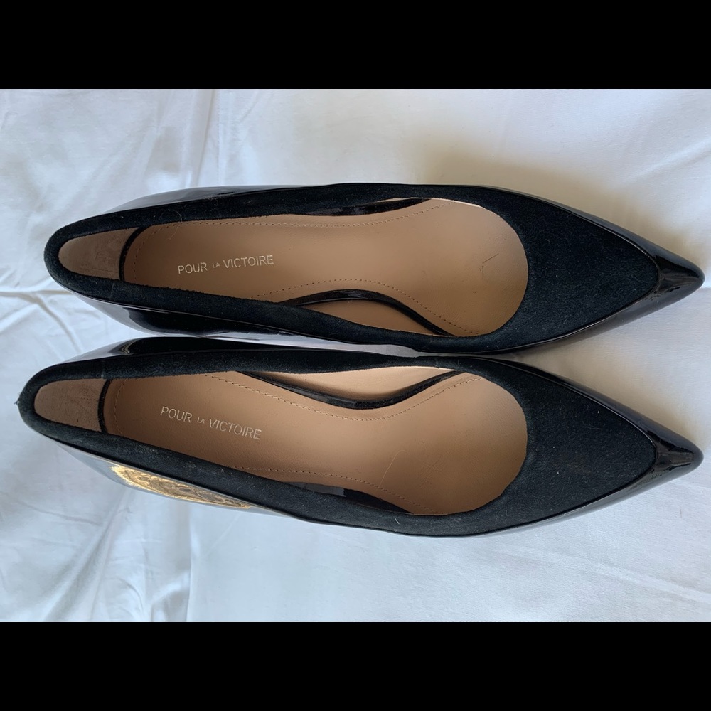 Black patent and suede pumps